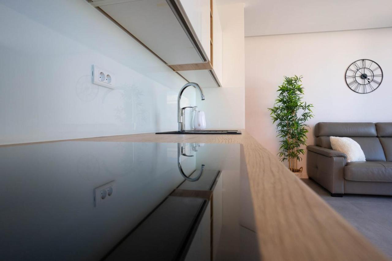Apartmani Lara Baska Voda Luaran gambar