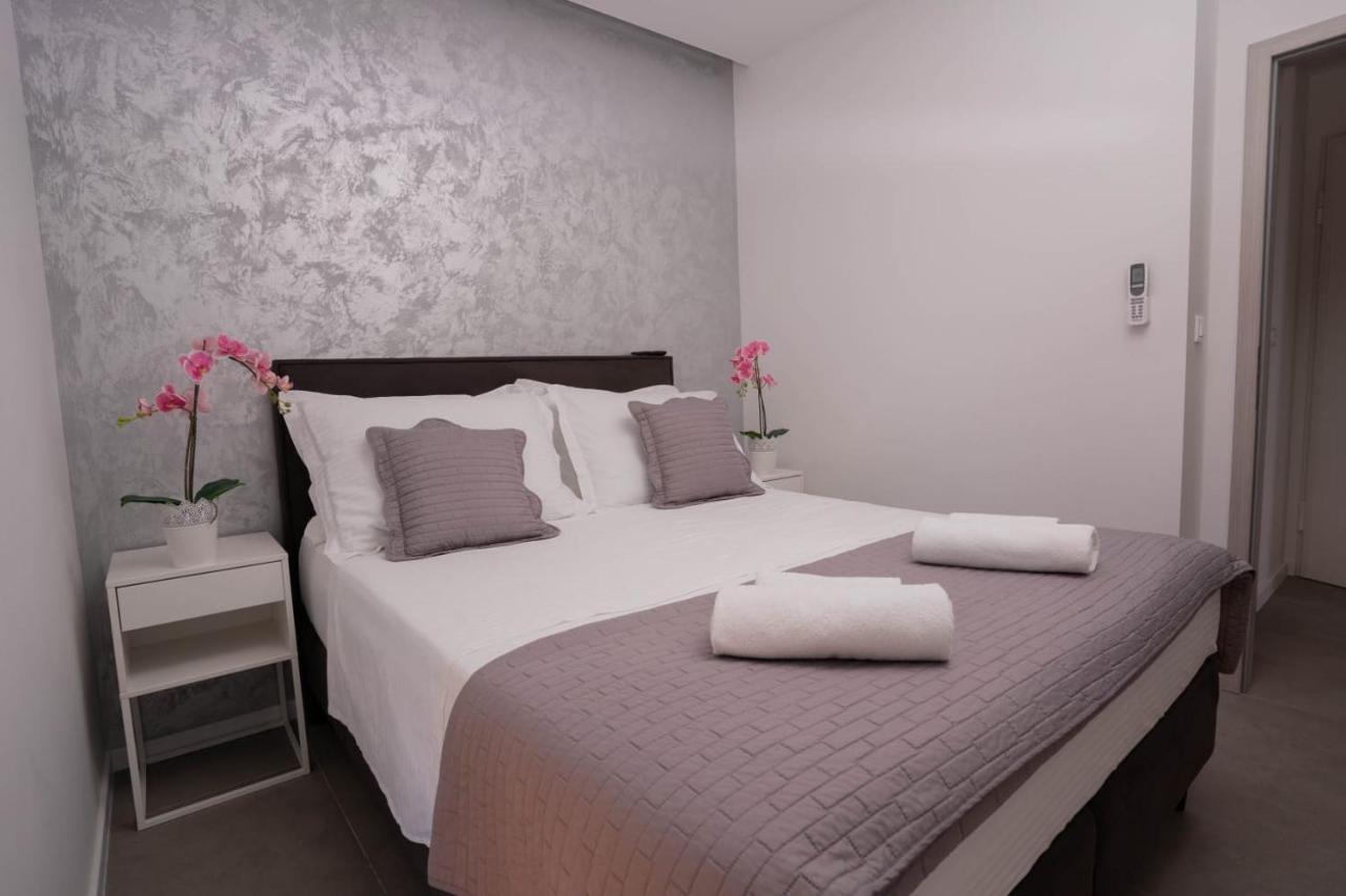 Apartmani Lara Baska Voda Luaran gambar